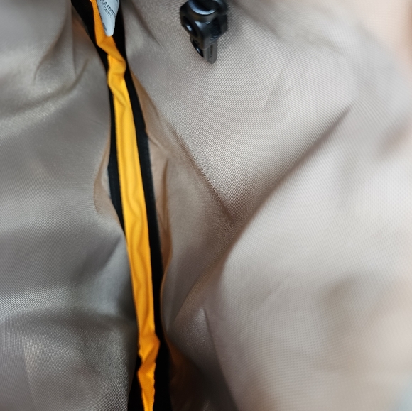 Kavu bagaroo fly fish cross bag. - Picture 9 of 10